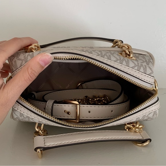 Michael Kors Blaire Extra Small Logo Satchel Cream Gold Hardware - Picture 6 of 8